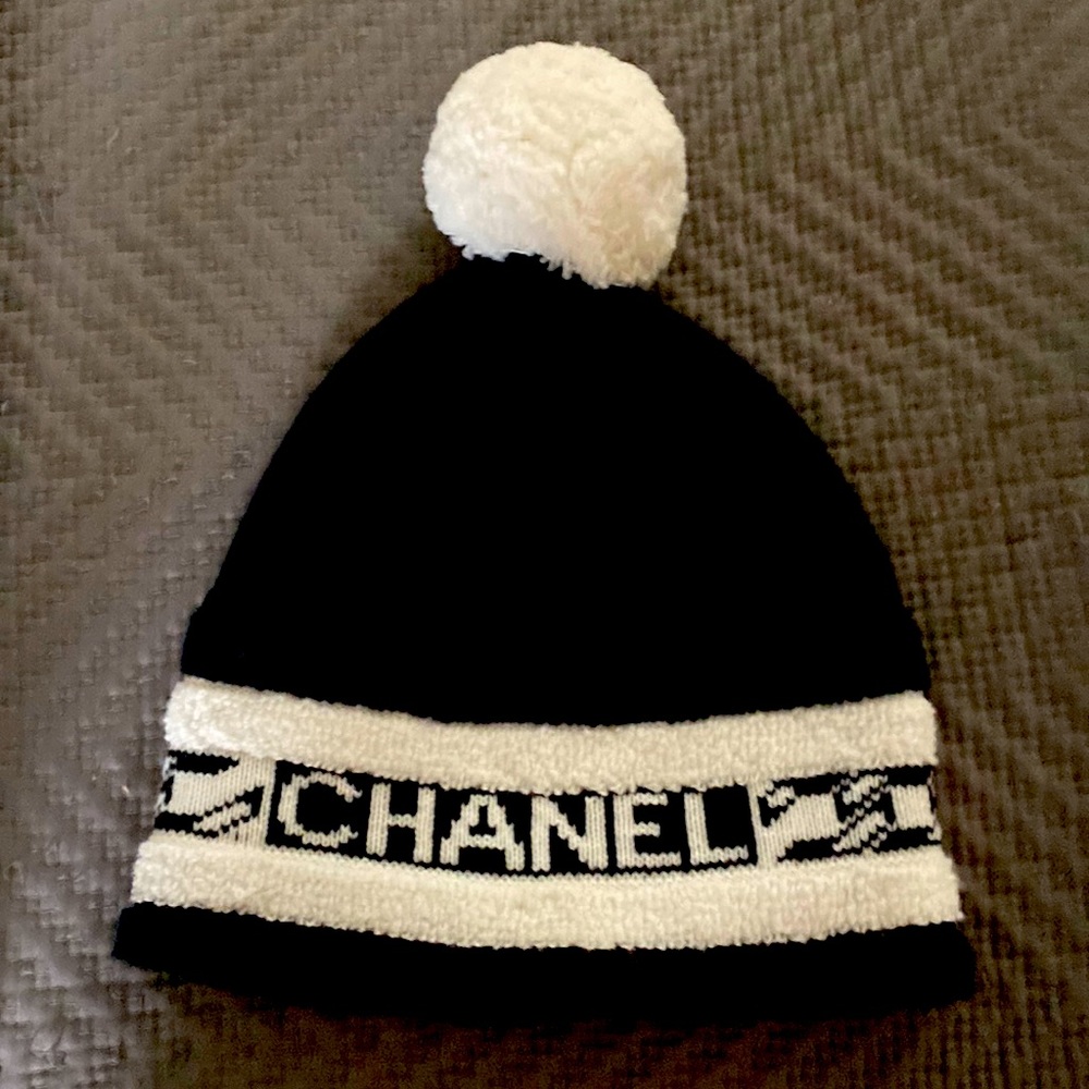 Chanel pom beanie